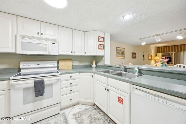 2021 BEACH WOOD Road, Fernandina Beach, FL 32034