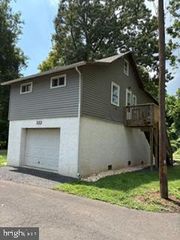 3313 TAYLOR AVE, Bristol, PA 19007