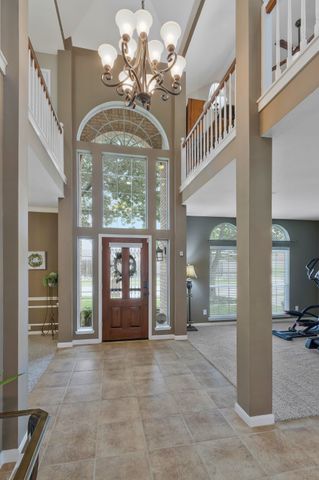 8525 Castle Creek Road, North Richland Hills, TX 76182