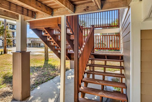 664 S Dogwood Dr., Garden City Beach, SC 29576