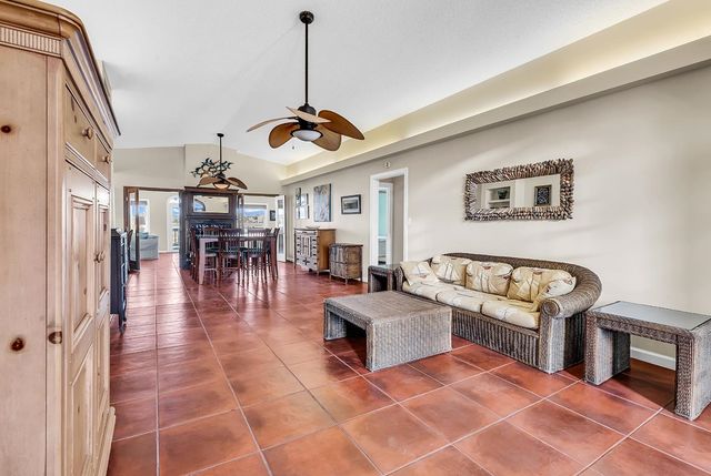 664 S Dogwood Dr., Garden City Beach, SC 29576