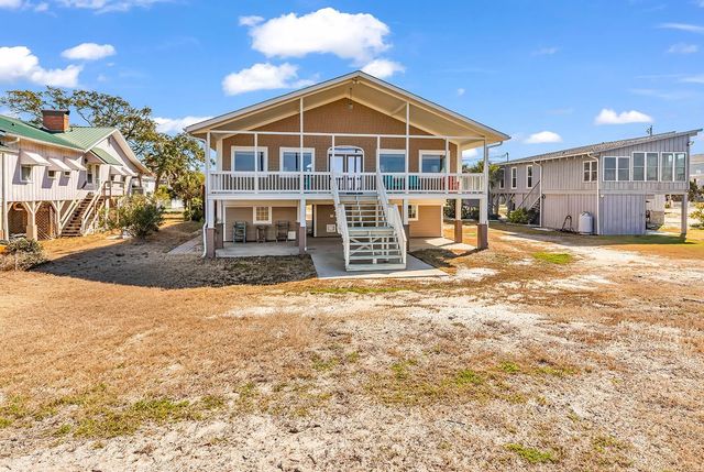 664 S Dogwood Dr., Garden City Beach, SC 29576