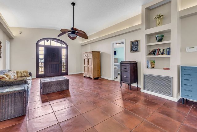 664 S Dogwood Dr., Garden City Beach, SC 29576