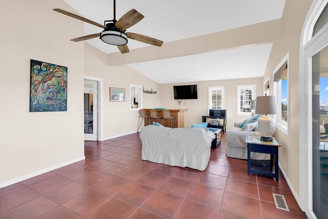 664 S Dogwood Dr., Garden City Beach, SC 29576