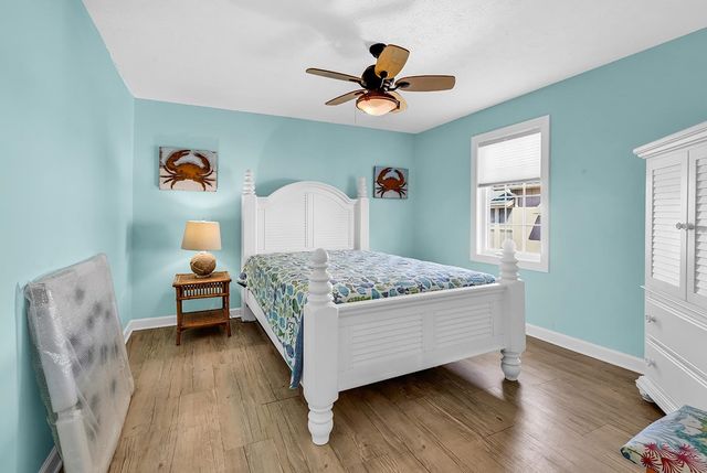 664 S Dogwood Dr., Garden City Beach, SC 29576