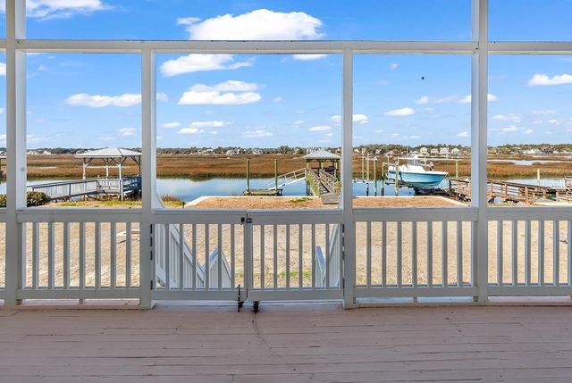 664 S Dogwood Dr., Garden City Beach, SC 29576