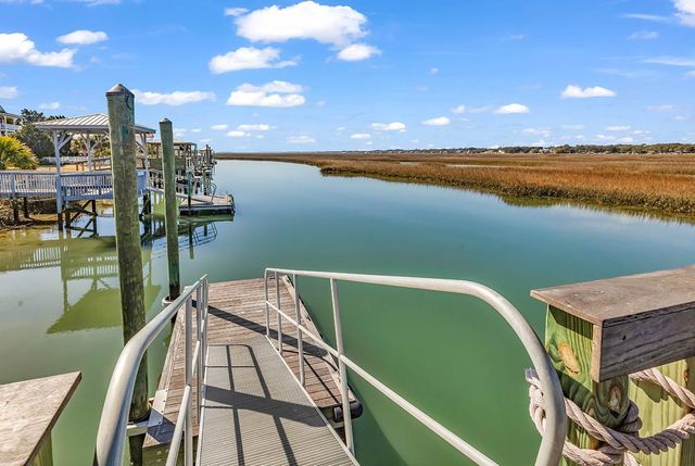 664 S Dogwood Dr., Garden City Beach, SC 29576