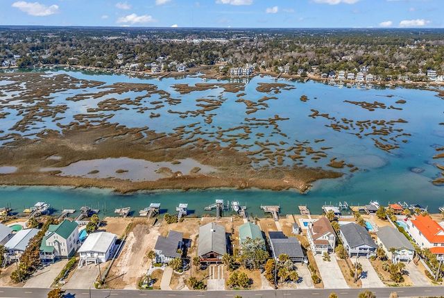 664 S Dogwood Dr., Garden City Beach, SC 29576