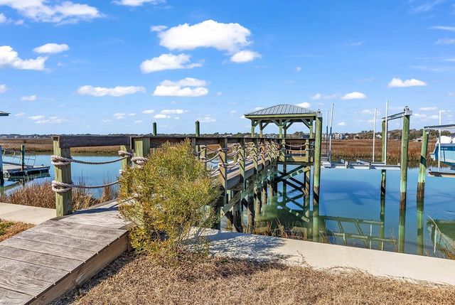 664 S Dogwood Dr., Garden City Beach, SC 29576