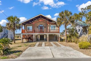 664 S Dogwood Dr., Garden City Beach, SC 29576