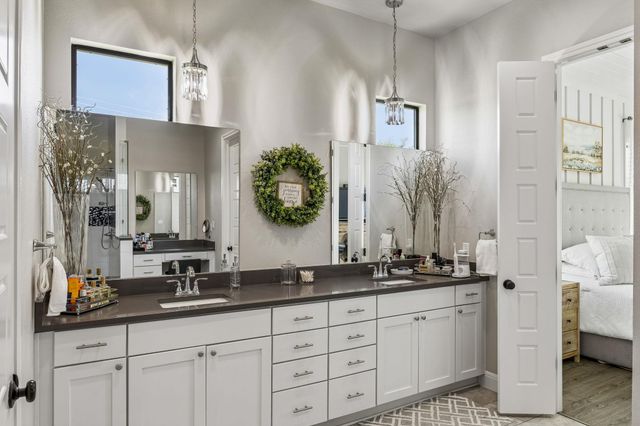 111 Craigen RD, Liberty Hill, TX 78642