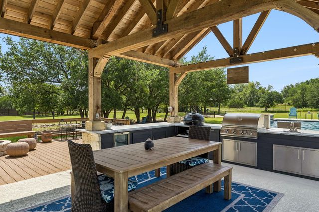 111 Craigen RD, Liberty Hill, TX 78642