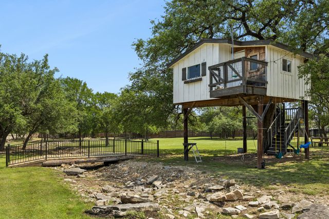 111 Craigen RD, Liberty Hill, TX 78642
