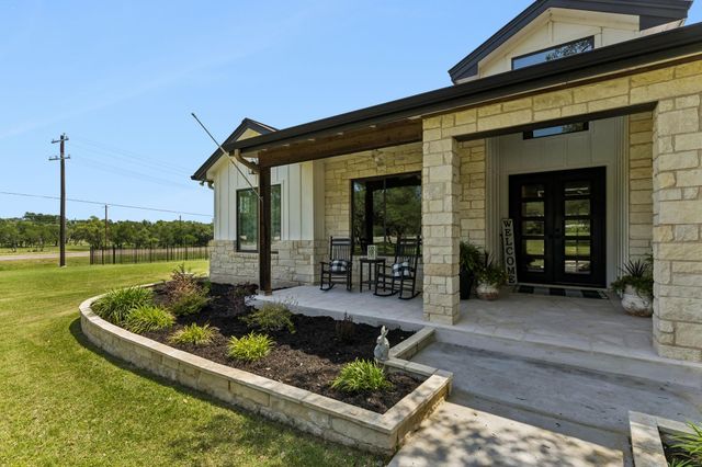 111 Craigen RD, Liberty Hill, TX 78642