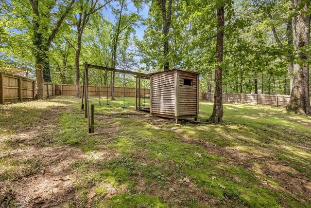 8670 RIVERWOOD FARMS PKY, Memphis, TN 38016
