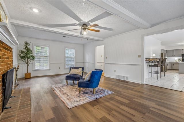 8670 RIVERWOOD FARMS PKY, Memphis, TN 38016