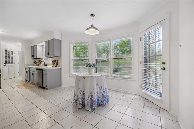 8670 RIVERWOOD FARMS PKY, Memphis, TN 38016