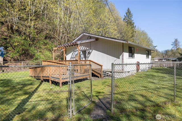 732 S Alder Lane, Port Angeles, WA 98362