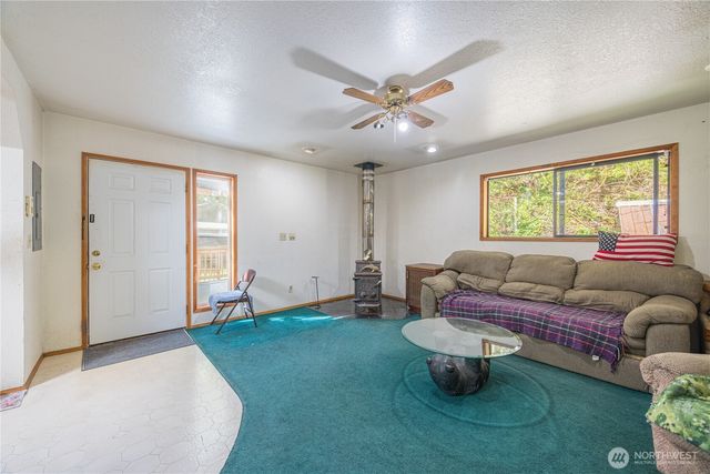 732 S Alder Lane, Port Angeles, WA 98362
