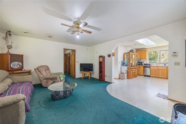 732 S Alder Lane, Port Angeles, WA 98362