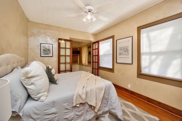 913 Clinton Avenue, Des Moines, IA 50313