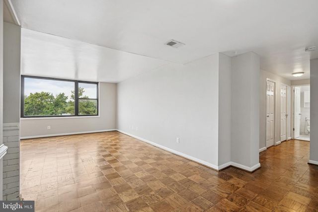 4600 DUKE ST #603, Alexandria, VA 22304