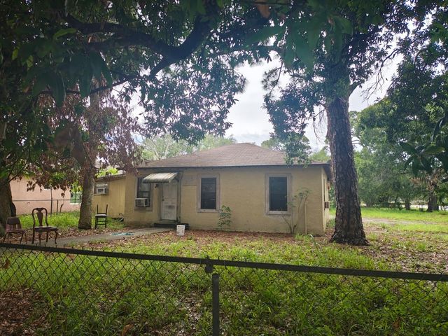 315 N 24th Street, Fort Pierce, FL 34950
