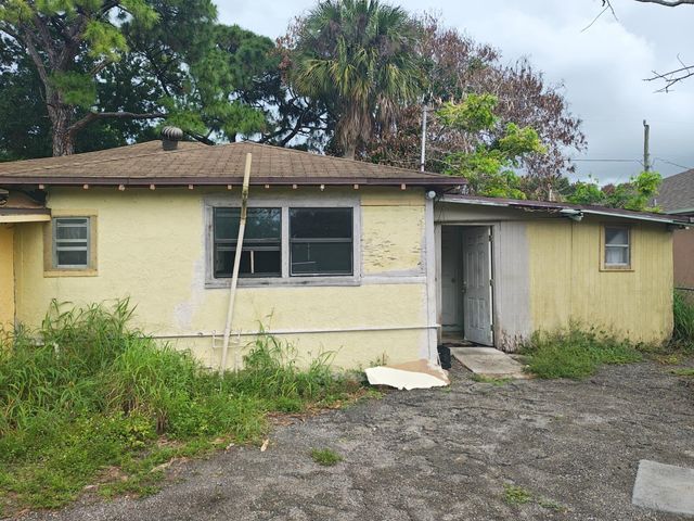 315 N 24th Street, Fort Pierce, FL 34950