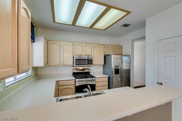 512 Dart Brook Place, Henderson, NV 89012