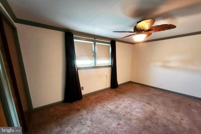 7393 EDSWORTH RD, Baltimore, MD 21222