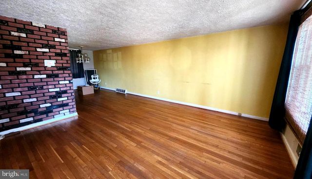 7393 EDSWORTH RD, Baltimore, MD 21222
