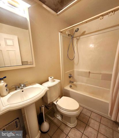 7393 EDSWORTH RD, Baltimore, MD 21222