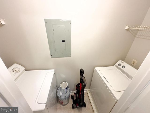 6500 LAKE PARK DR, Greenbelt, MD 20770