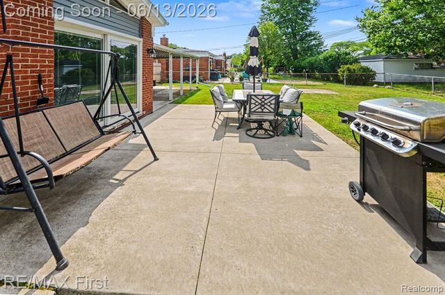 13455 Darryl Drive, Warren, MI 48088