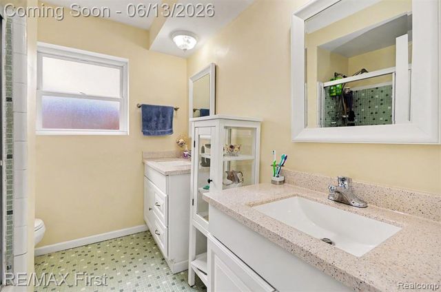 13455 Darryl Drive, Warren, MI 48088