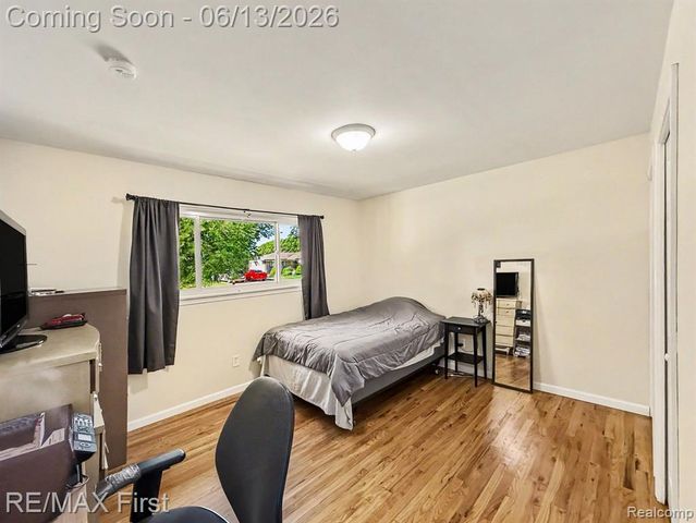 13455 Darryl Drive, Warren, MI 48088