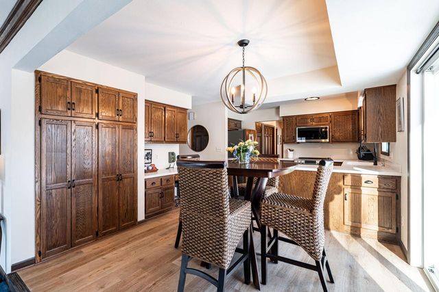 6331 Parkview ROAD, Greendale, WI 53129