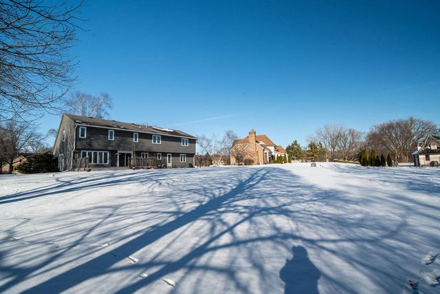 6331 Parkview ROAD, Greendale, WI 53129
