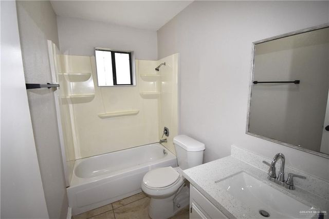 5402 N Hiawatha Drive, Pharr, TX 78577