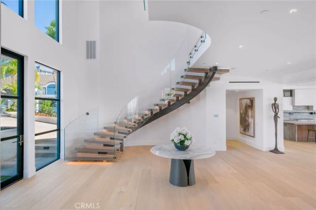 4 Geneve, Newport Beach, CA 92660