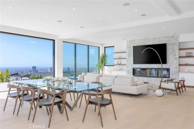 4 Geneve, Newport Beach, CA 92660