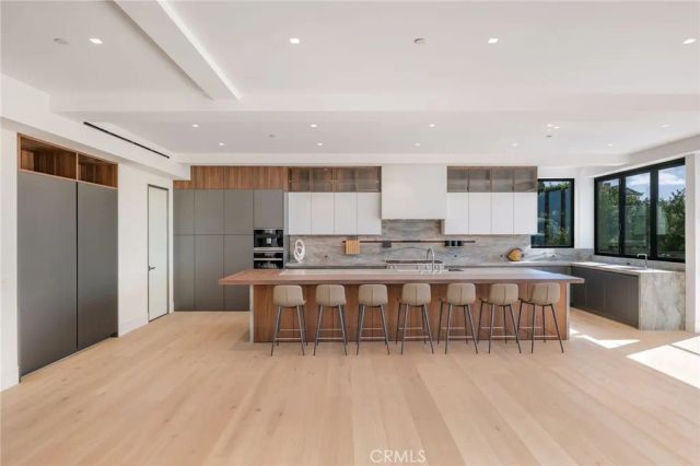 4 Geneve, Newport Beach, CA 92660