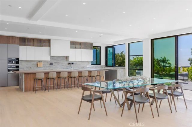 4 Geneve, Newport Beach, CA 92660