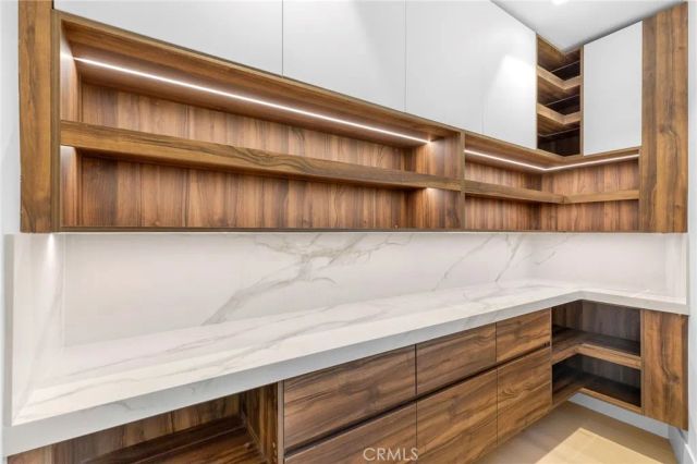 4 Geneve, Newport Beach, CA 92660