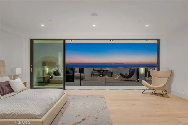 4 Geneve, Newport Beach, CA 92660