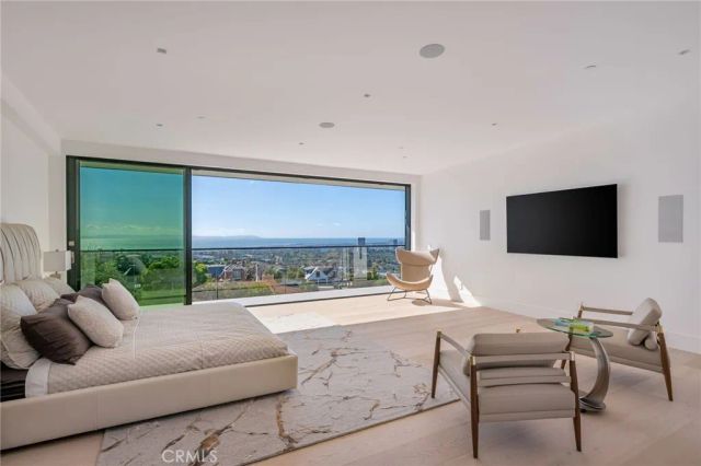 4 Geneve, Newport Beach, CA 92660