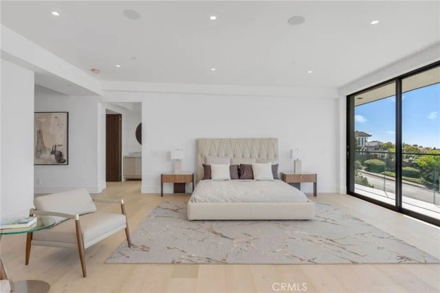 4 Geneve, Newport Beach, CA 92660