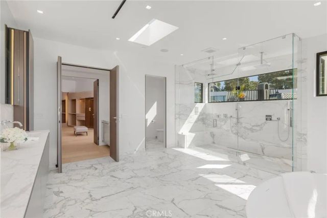 4 Geneve, Newport Beach, CA 92660