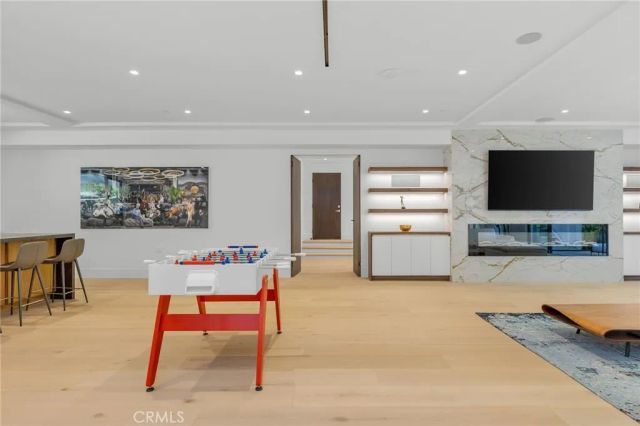 4 Geneve, Newport Beach, CA 92660