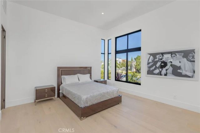 4 Geneve, Newport Beach, CA 92660